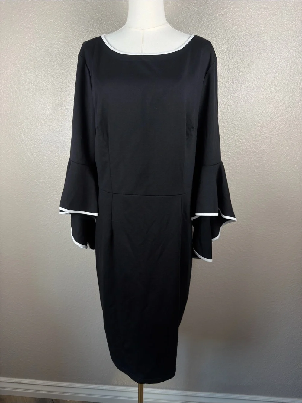 NWT VfShow Black Long- Bell Sleeve Pencil Sheath Dress White Trim, 3XL - Picture 3 of 10